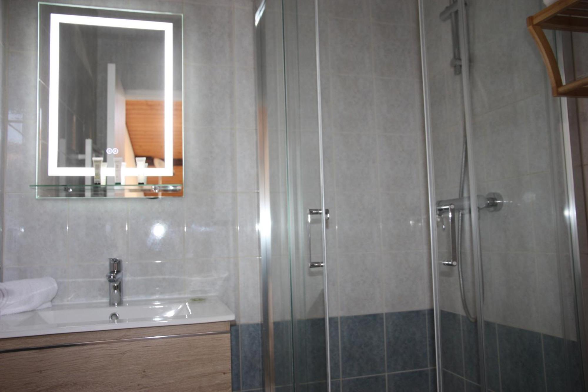 Resid'Spa Loire & Sevre - Appartement Rezé Екстериор снимка